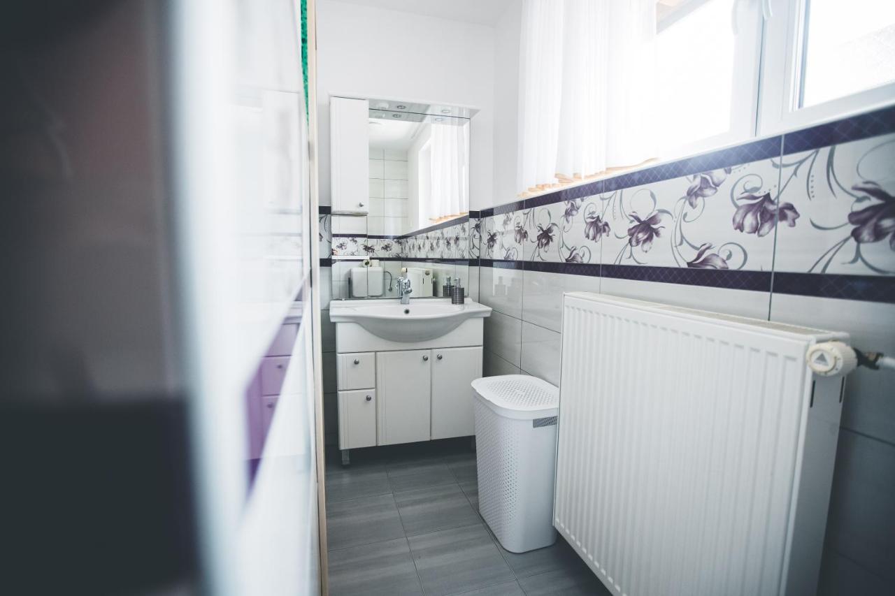 Apartma Pri Bostjanu Шкофья-Лока Экстерьер фото